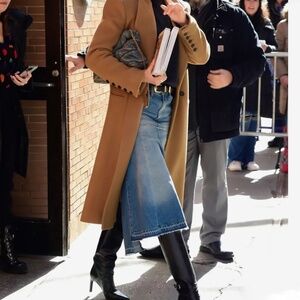 Sannali MIDI Jean skirt Size medium NEW with tags